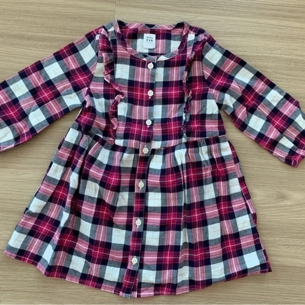 New Gap dress in size 2T